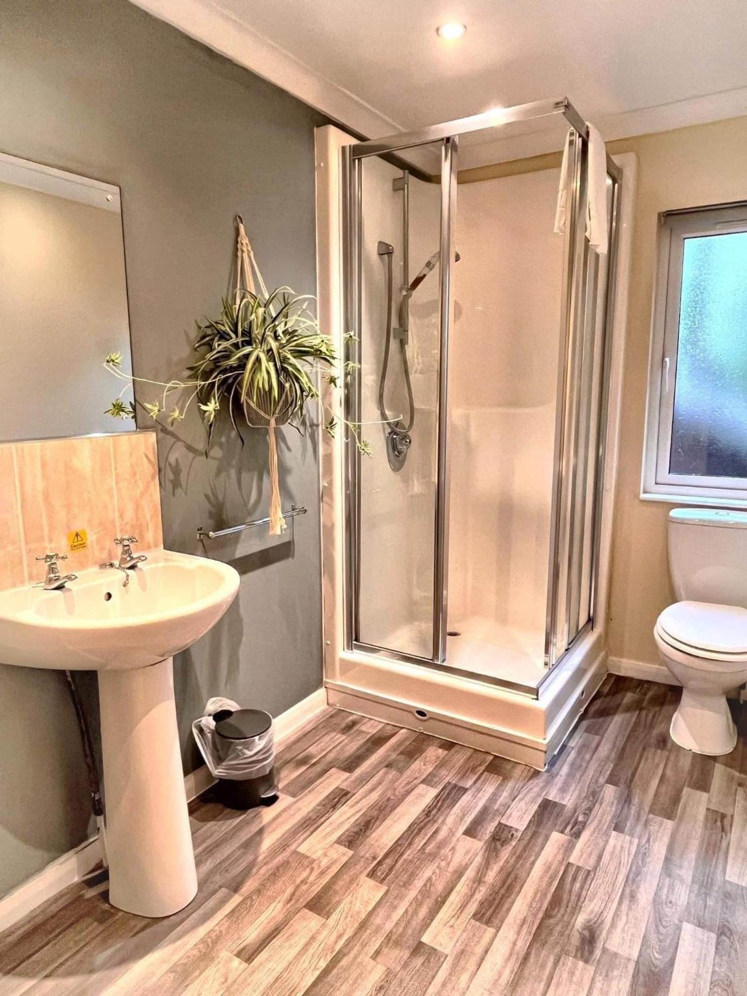 Welsh Villa-Hot Tub-Tenby-Carmarthen-Forestsetting Zewnętrze zdjęcie